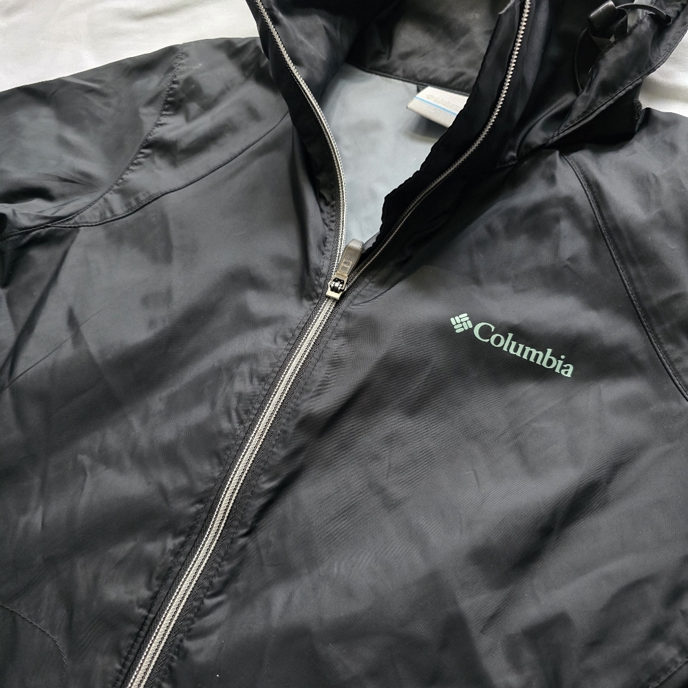 Columbia Black Lightweight Hooded Rain Jacket Women Small